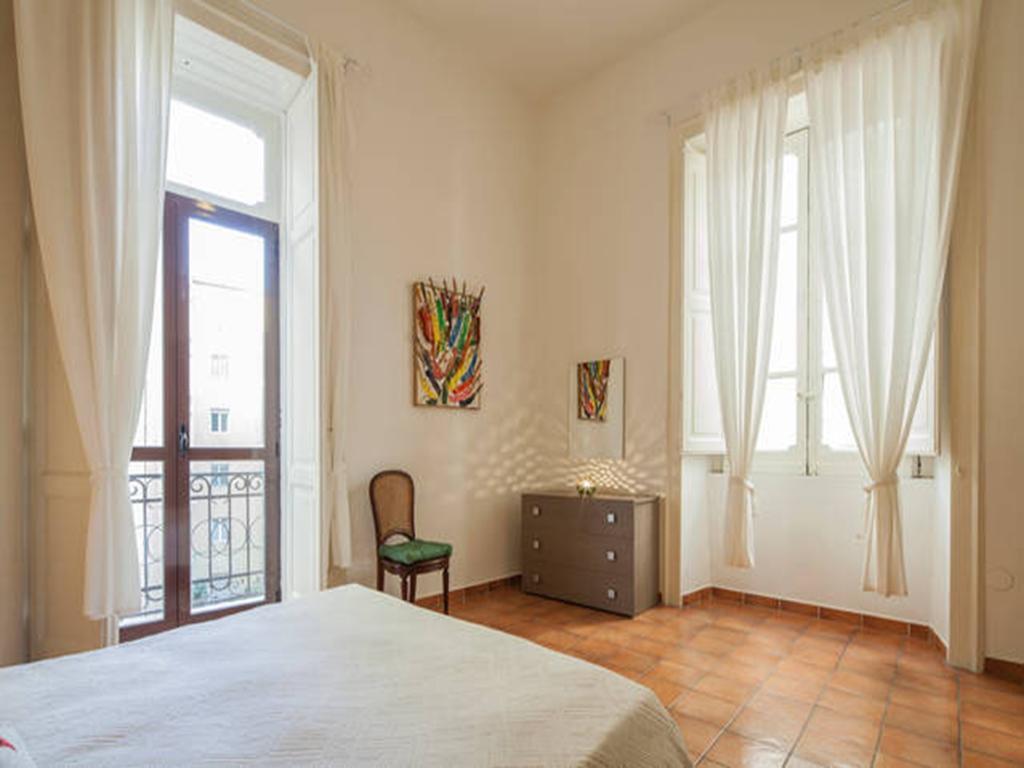 B&B Salerno House Esterno foto